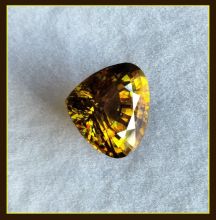 sphene large